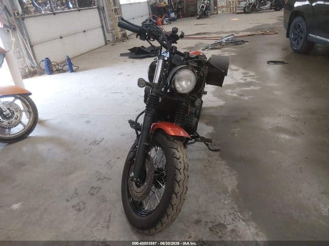 2024 HONDA VT750 C2B 5