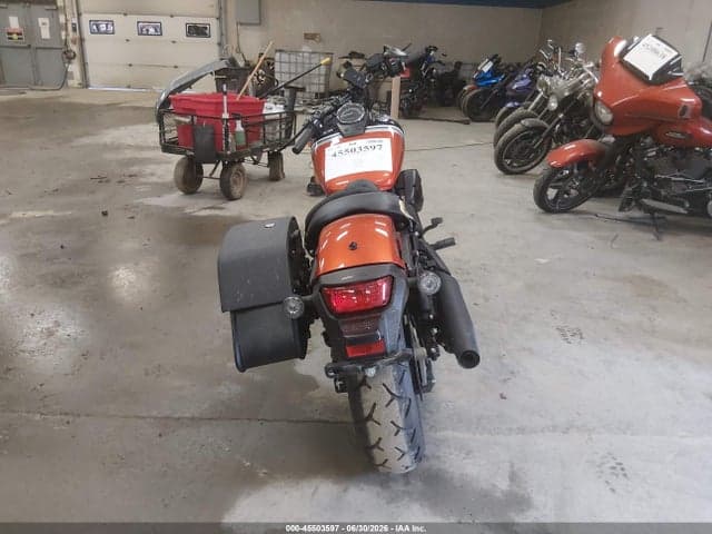 2024 HONDA VT750 C2B 6