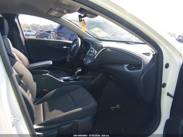 2023 CHEVROLET MALIBU FWD 1LT 5