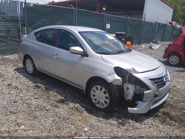 2019 NISSAN VERSA 1.6 SV 1