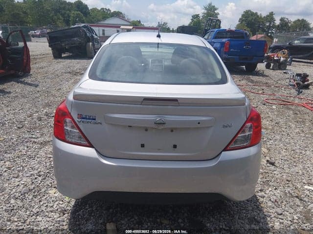 2019 NISSAN VERSA 1.6 SV 17