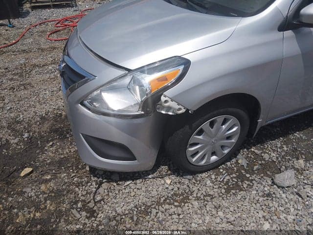 2019 NISSAN VERSA 1.6 SV 18