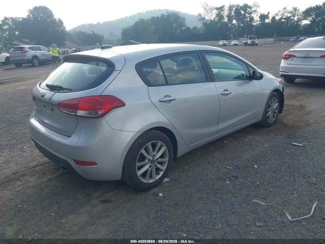 2017 KIA FORTE LX 4