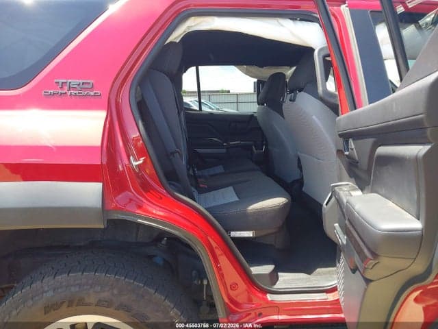 2025 TOYOTA 4RUNNER TRD OFF ROAD 8