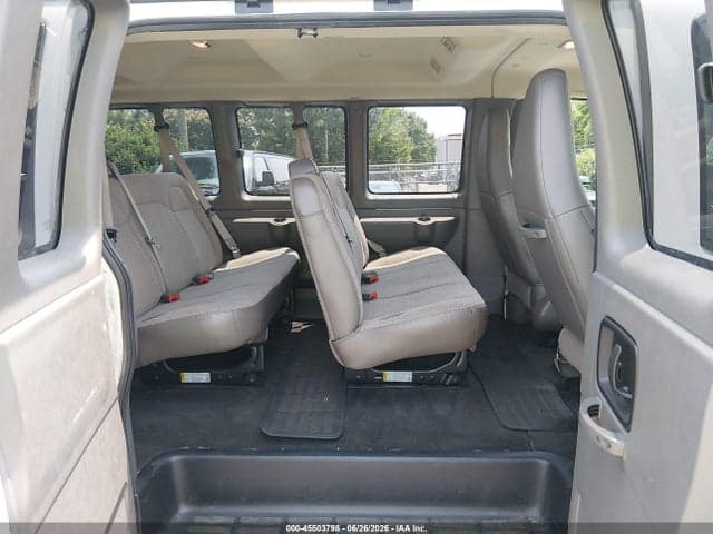 2017 CHEVROLET EXPRESS 3500 LT 8