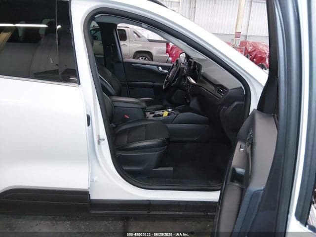 2025 FORD ESCAPE PHEV 5