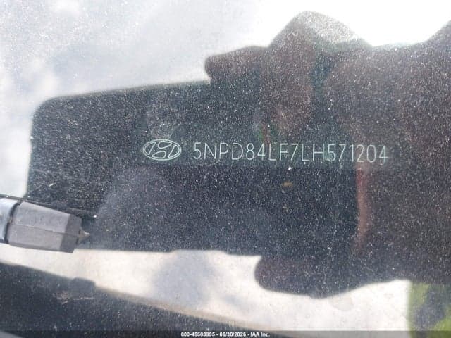 2020 HYUNDAI ELANTRA SEL 9