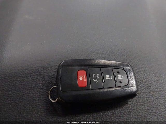 2020 TOYOTA RAV4 LIMITED 11