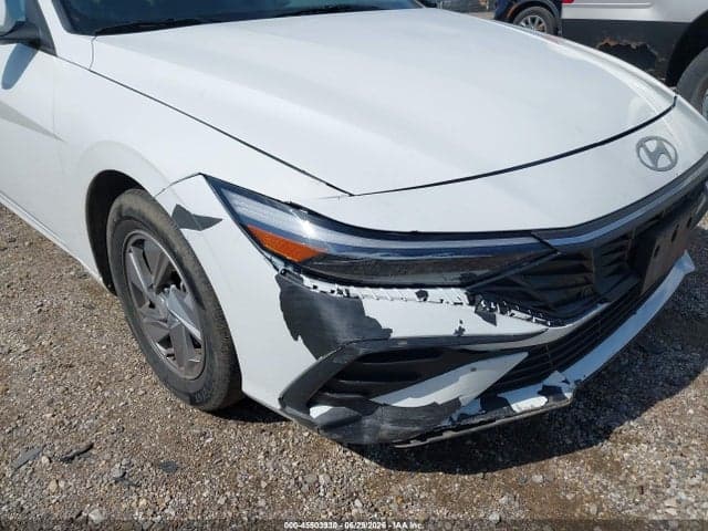 2025 HYUNDAI ELANTRA SE 6