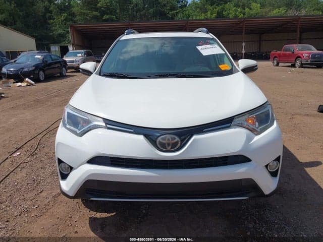 2017 TOYOTA RAV4 XLE 13