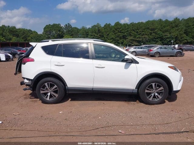 2017 TOYOTA RAV4 XLE 14