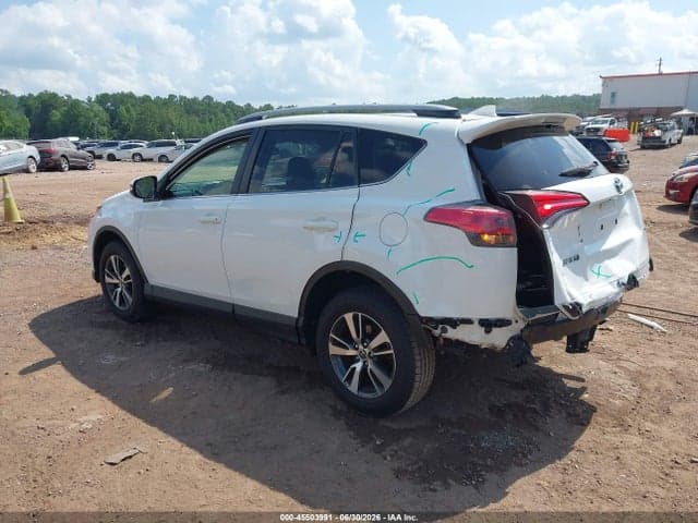 2017 TOYOTA RAV4 XLE 3