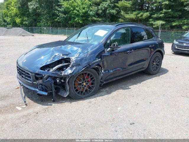 2017 PORSCHE MACAN GTS 2
