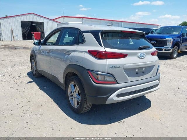2023 HYUNDAI KONA SE 3