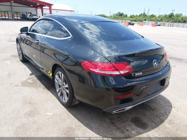 2018 MERCEDES-BENZ C 300 3
