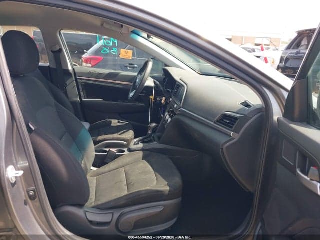 2019 HYUNDAI ELANTRA SEL 5