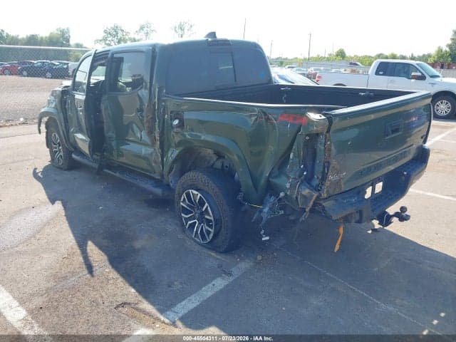 2022 TOYOTA TACOMA TRD SPORT 3