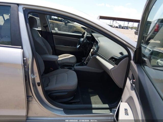 2020 HYUNDAI ELANTRA SEL 5