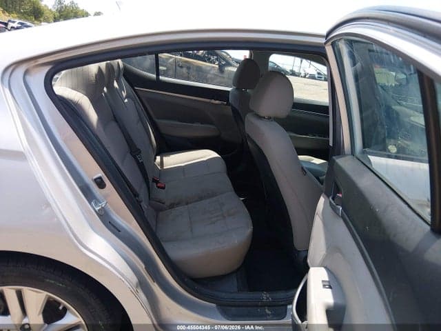 2020 HYUNDAI ELANTRA SEL 8