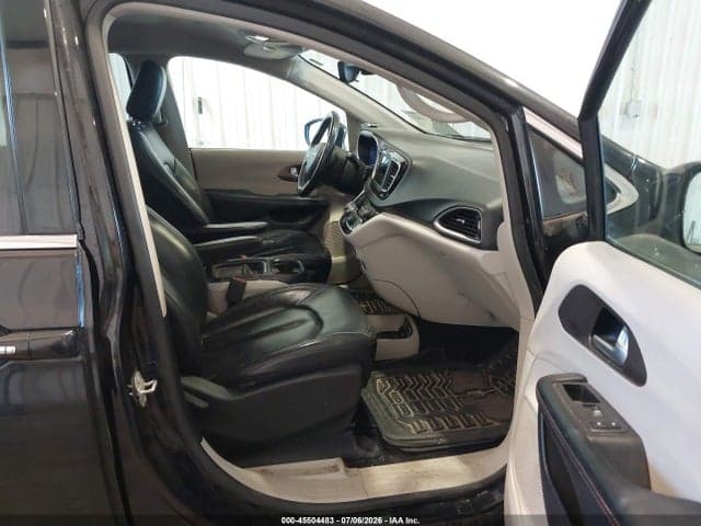2018 CHRYSLER PACIFICA TOURING L 5