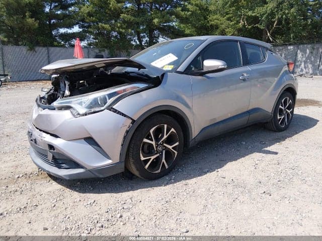 2018 TOYOTA C-HR XLE 2