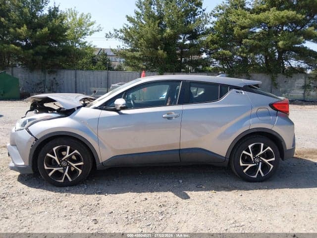 2018 TOYOTA C-HR XLE 14