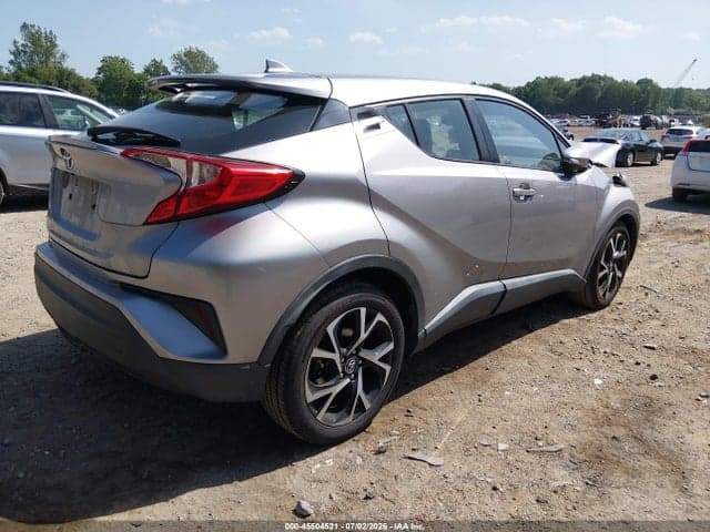 2018 TOYOTA C-HR XLE 4