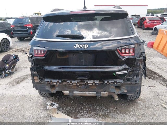 2018 JEEP COMPASS LATITUDE FWD 17