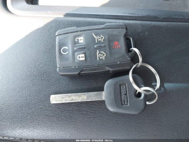 2018 GMC YUKON SLE 11