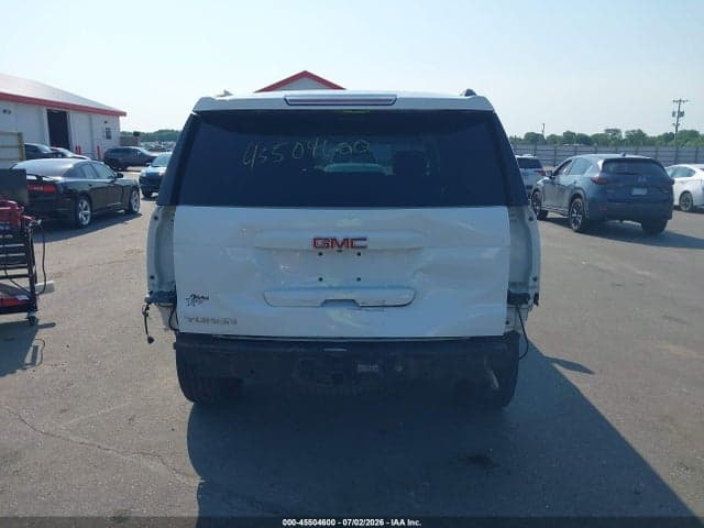 2018 GMC YUKON SLE 17