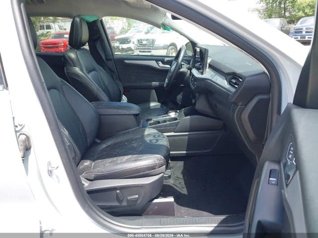 2025 FORD ESCAPE PLATINUM 5