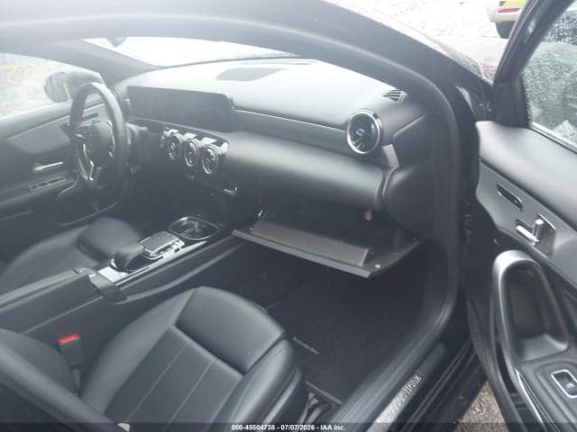 2020 MERCEDES-BENZ A 220 4MATIC 5