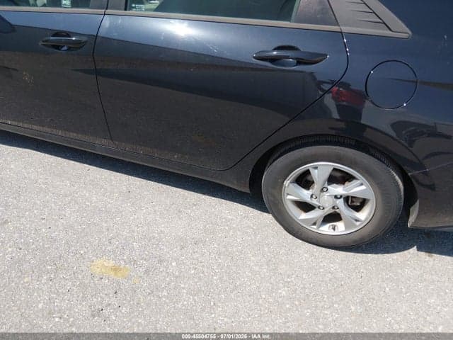 2021 HYUNDAI ELANTRA SE 6