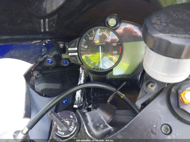 2020 YAMAHA YZFR6 7