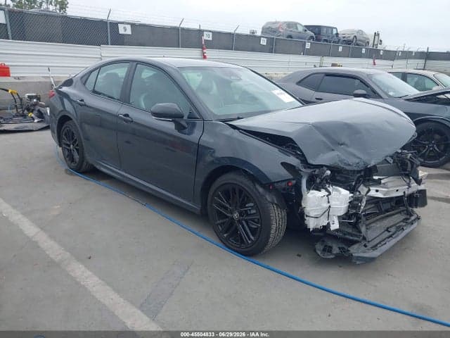 2026 TOYOTA CAMRY SE 1