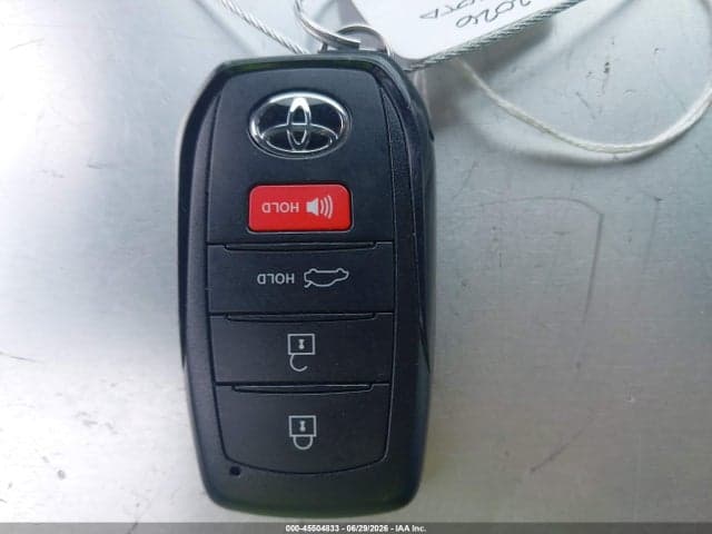 2026 TOYOTA CAMRY SE 11