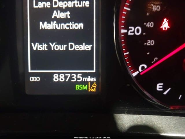 2018 TOYOTA RAV4 SE 16