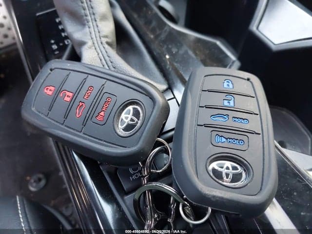2025 TOYOTA CAMRY SE 11