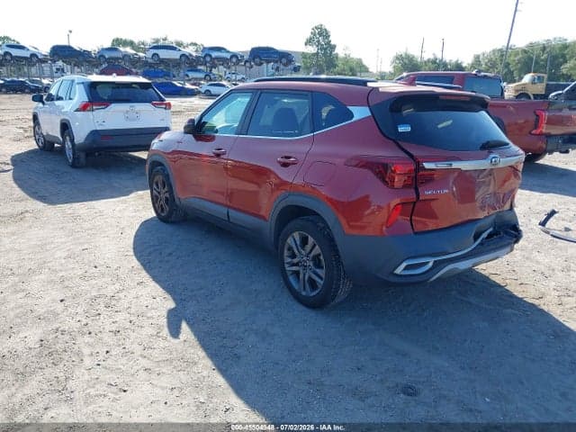 2021 KIA SELTOS S 3