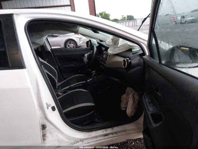 2021 NISSAN VERSA SV XTRONIC CVT 5