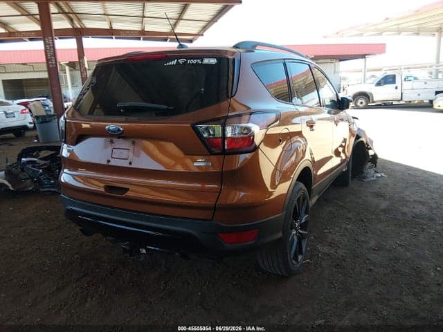 2017 FORD ESCAPE SE 4