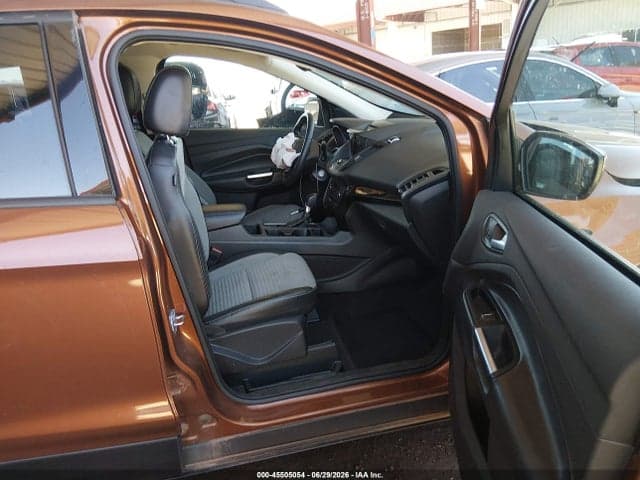 2017 FORD ESCAPE SE 5