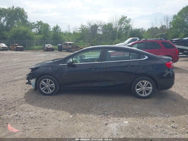 2017 CHEVROLET CRUZE LT AUTO 15