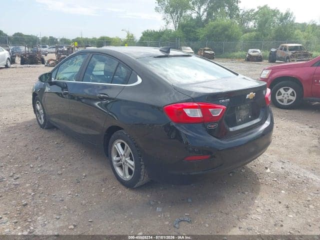 2017 CHEVROLET CRUZE LT AUTO 3