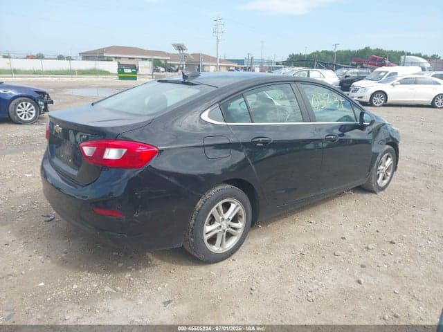 2017 CHEVROLET CRUZE LT AUTO 4