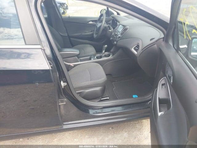 2017 CHEVROLET CRUZE LT AUTO 5