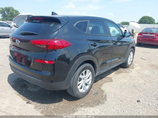 2021 HYUNDAI TUCSON SE 4