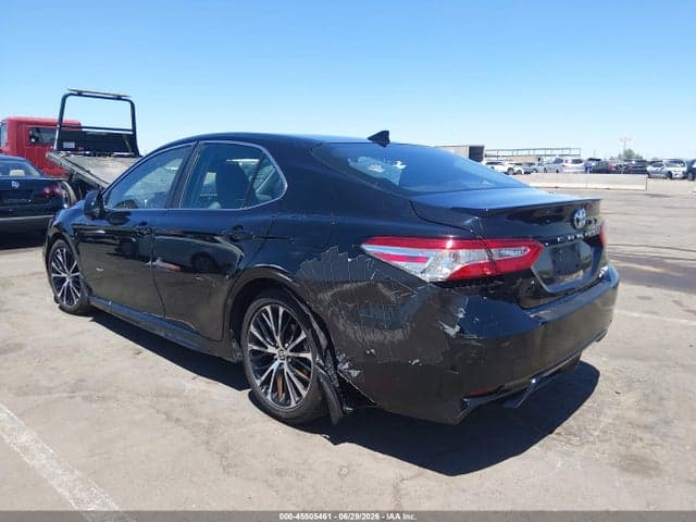2020 TOYOTA CAMRY SE AWD 7