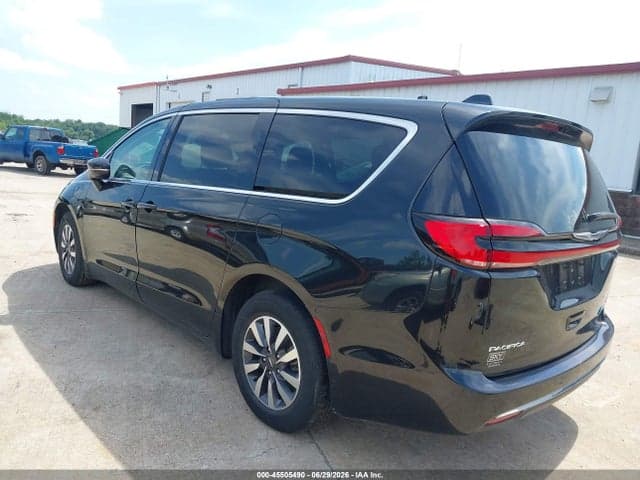 2022 CHRYSLER PACIFICA 3