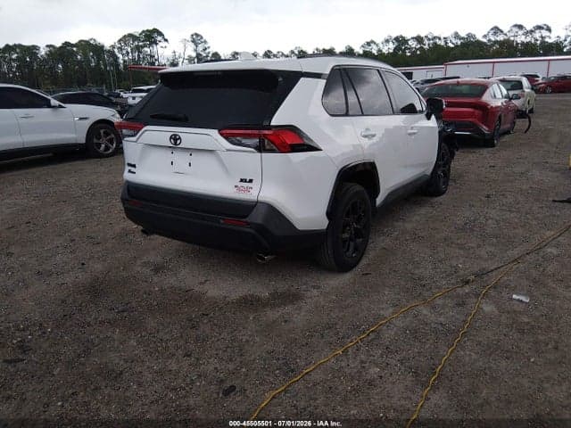 2023 TOYOTA RAV4 XLE 4